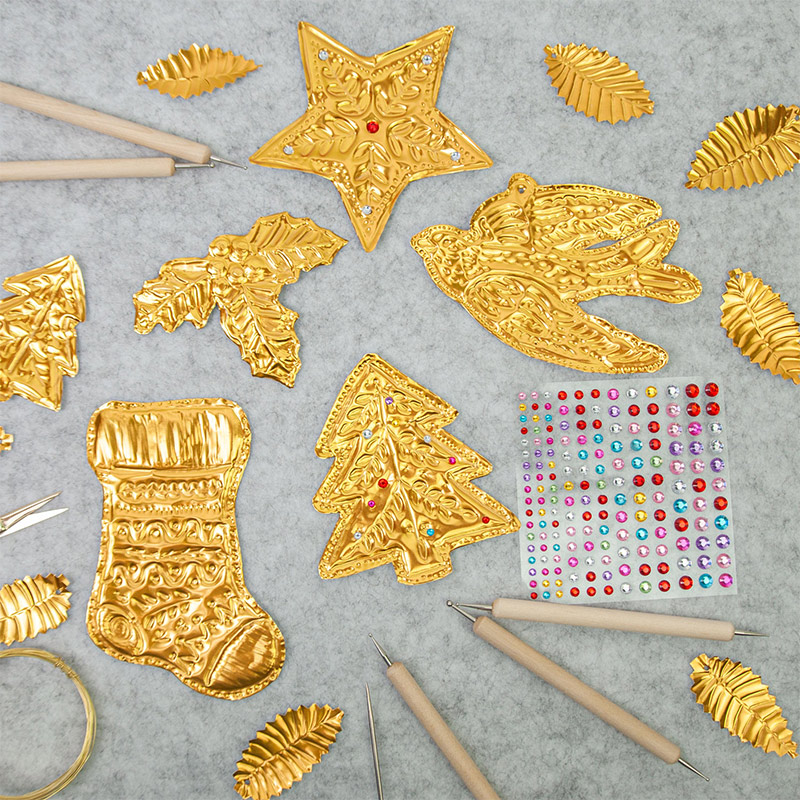 Art Craft For Christmas - DIY Gold Foil Art Relief Christmas